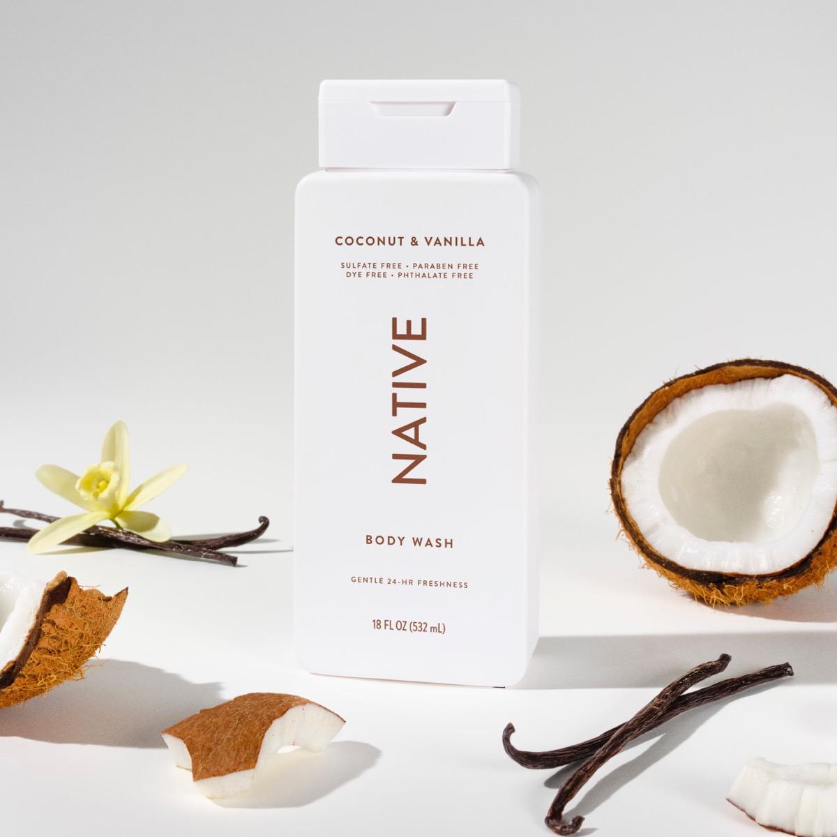 Body Wash Coconut & Vanilla / Classic / 18oz image