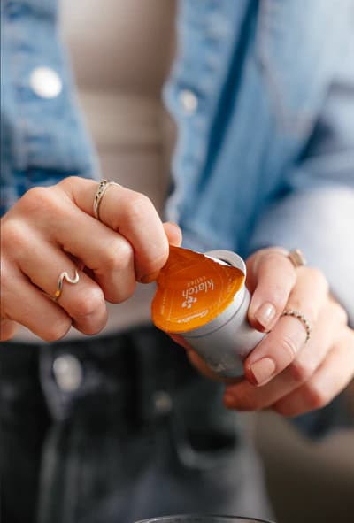 Peel off the lid.