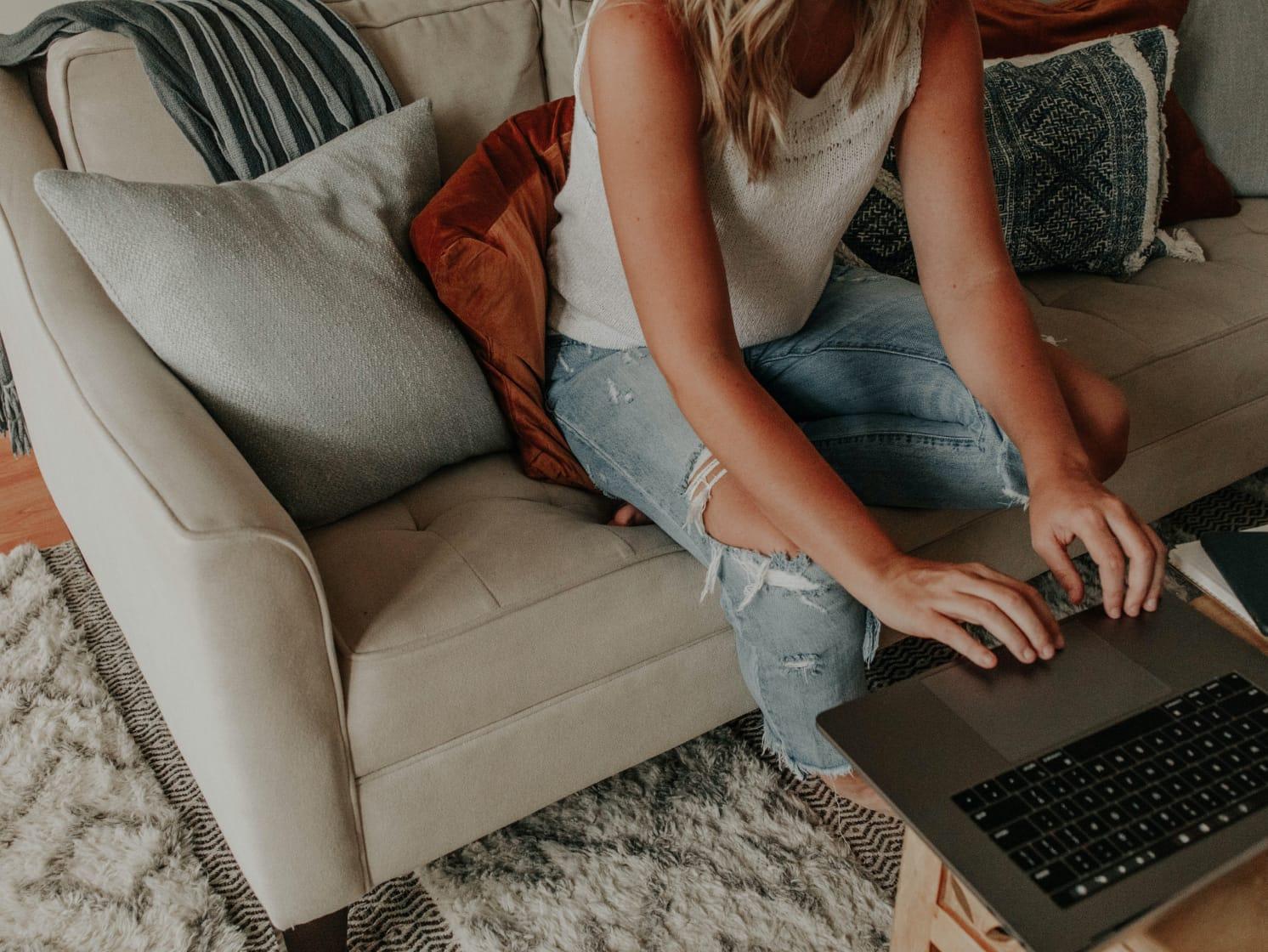 Deel’s API integration with Lever provides clients seamless onboarding
