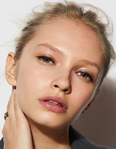 Adelina's Soft Sophistication