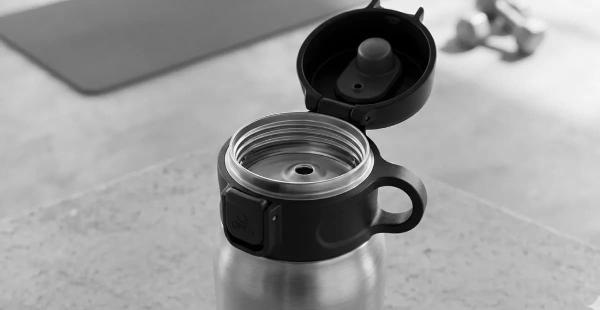 Insulated Trail Bottle angle 2