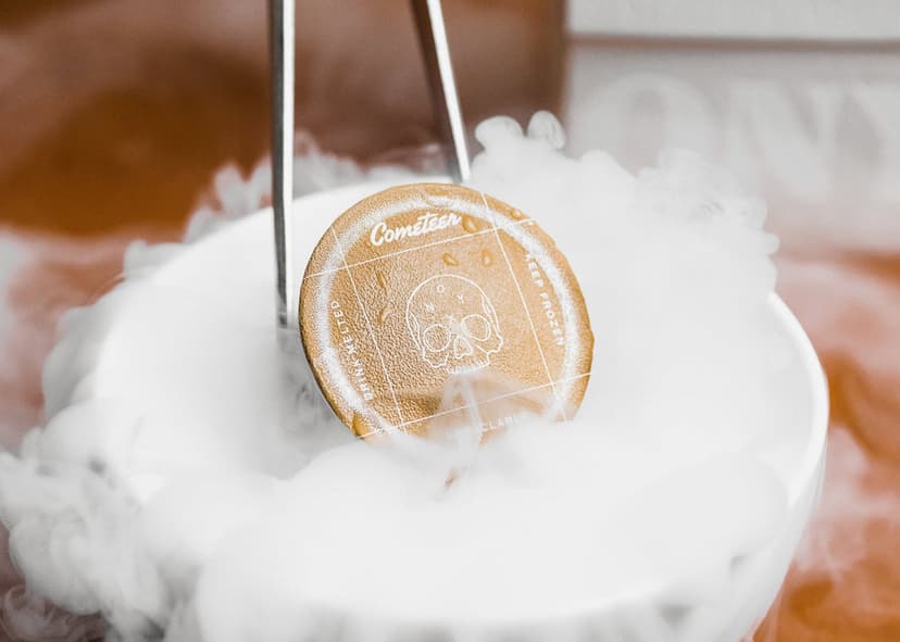 Frozen capsule with dry ice